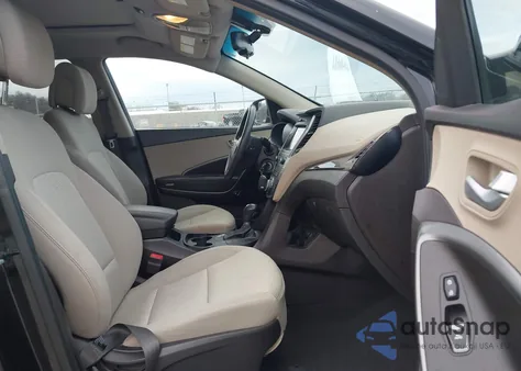 2017 Hyundai Santa Fe Sport 2.4L z USA, uszkodzony, nr VIN 5NMZUDLB0HH026433